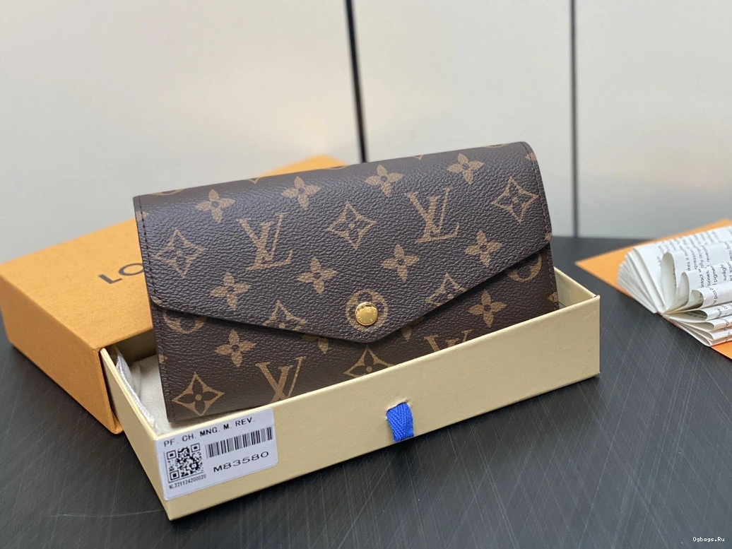 SARAH WALLET-19*10.5*2cm Vuitton Louis 0304